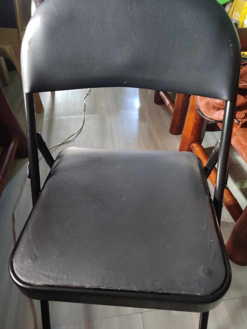 Folding chair olx outlet