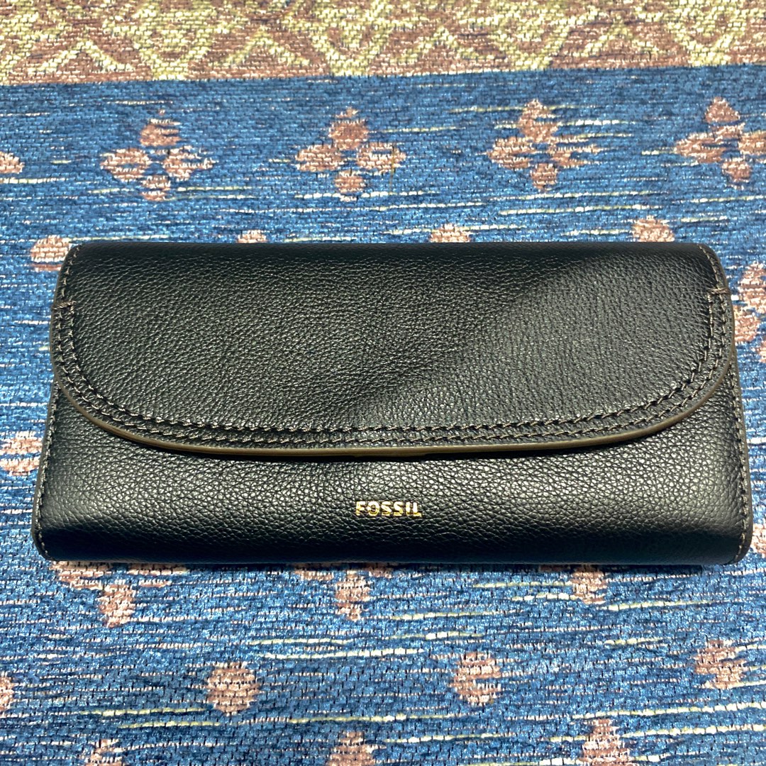 FOSSIL LONG WALLET, Women's Fashion, Bags & Wallets, Wallets & Card