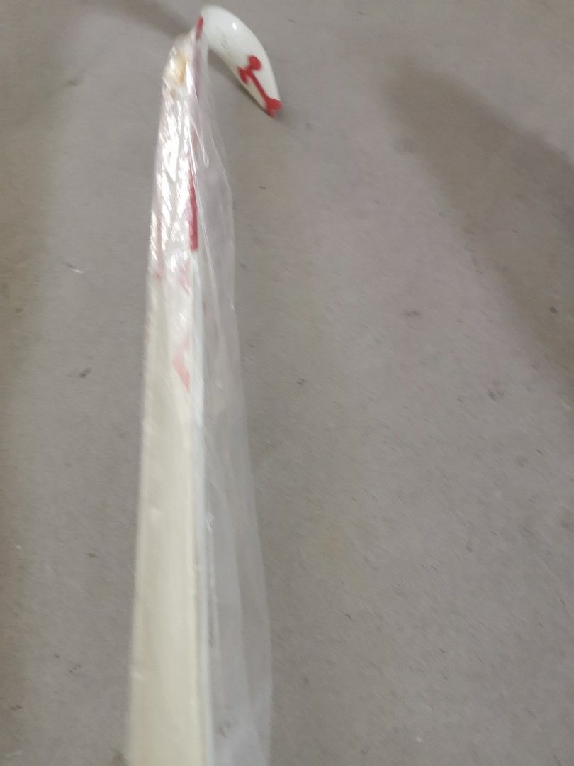 Free shoe horn Ikea, Men's Fashion, Footwear, Shoe inserts