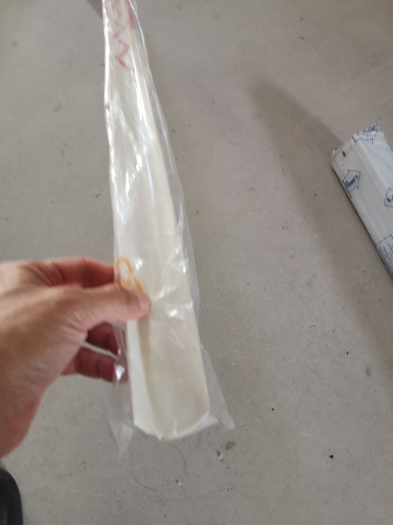 Free shoe horn Ikea, Men's Fashion, Footwear, Shoe inserts