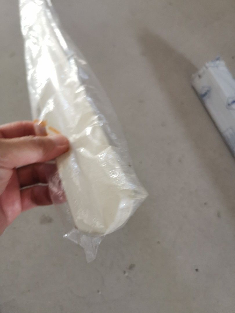 Free shoe horn Ikea, Men's Fashion, Footwear, Shoe inserts