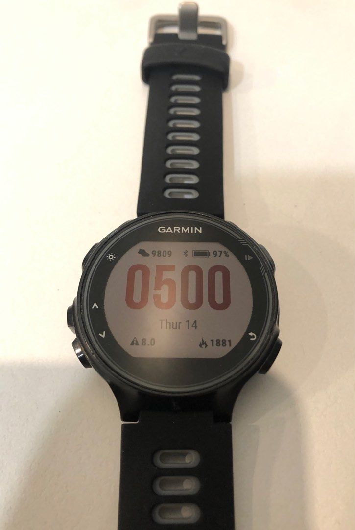 Garmin triathlon best sale watch 735xt