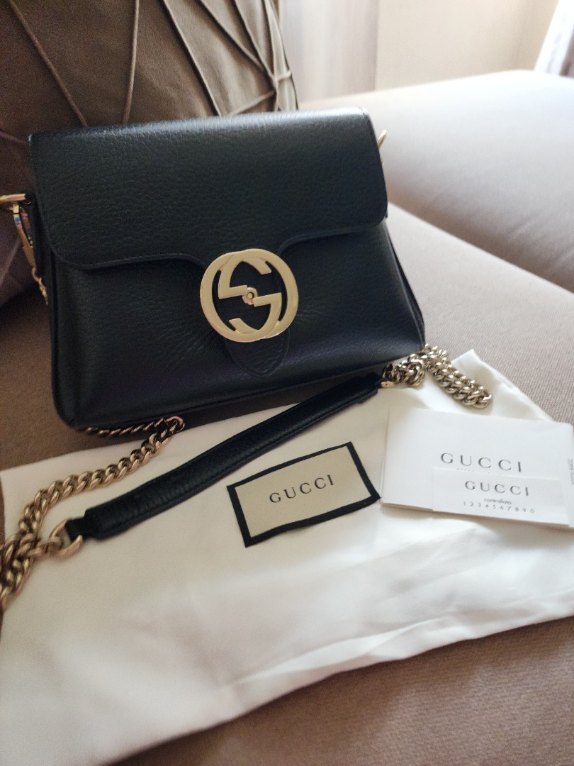 Gucci Interlocking G Supreme Mini Crossbody Box Bag in Natural for