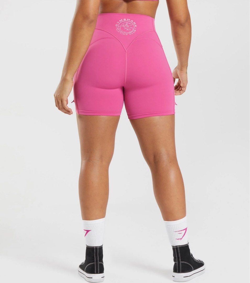 Gymshark Legacy Ruched Tight Shorts - Deep Pink Xs 瑜伽褲瑜伽短褲, 女裝, 運動服裝-  Carousell