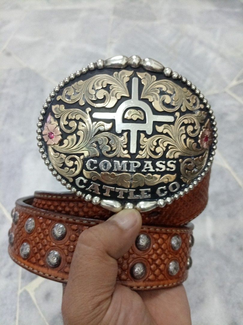 Belt buckle engraving hot sale