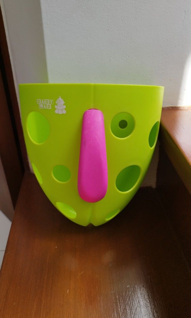 Sale! Hanging Scoop Storage Organizer (Category: Storage Boxes & Baskets) located in Paranaque City. Submitted by kenoh07 (Listing ID 1254729277, Image 1). Description: You can use this as toy or bathroom stuff storage..