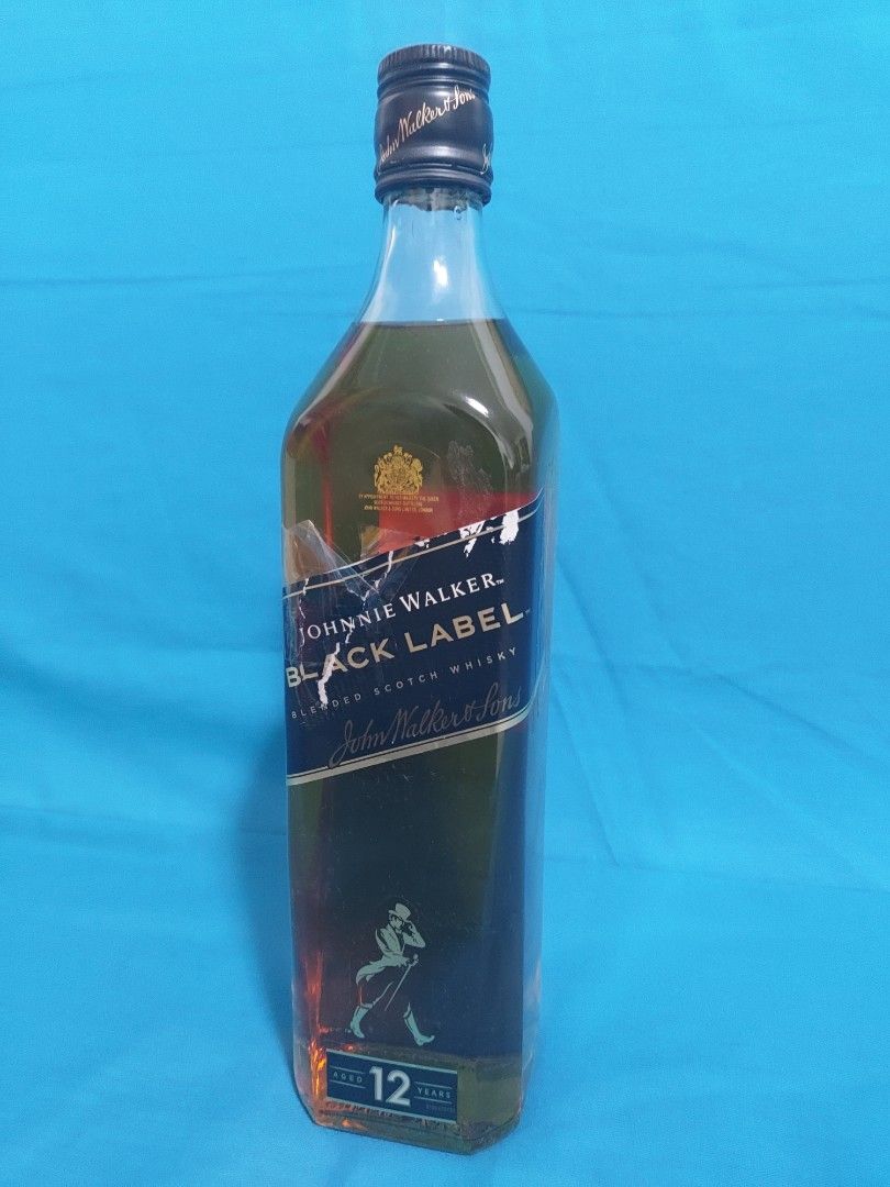 Johnnie Walker Black Label Scotch Whiskey 700ml, Food & Drinks
