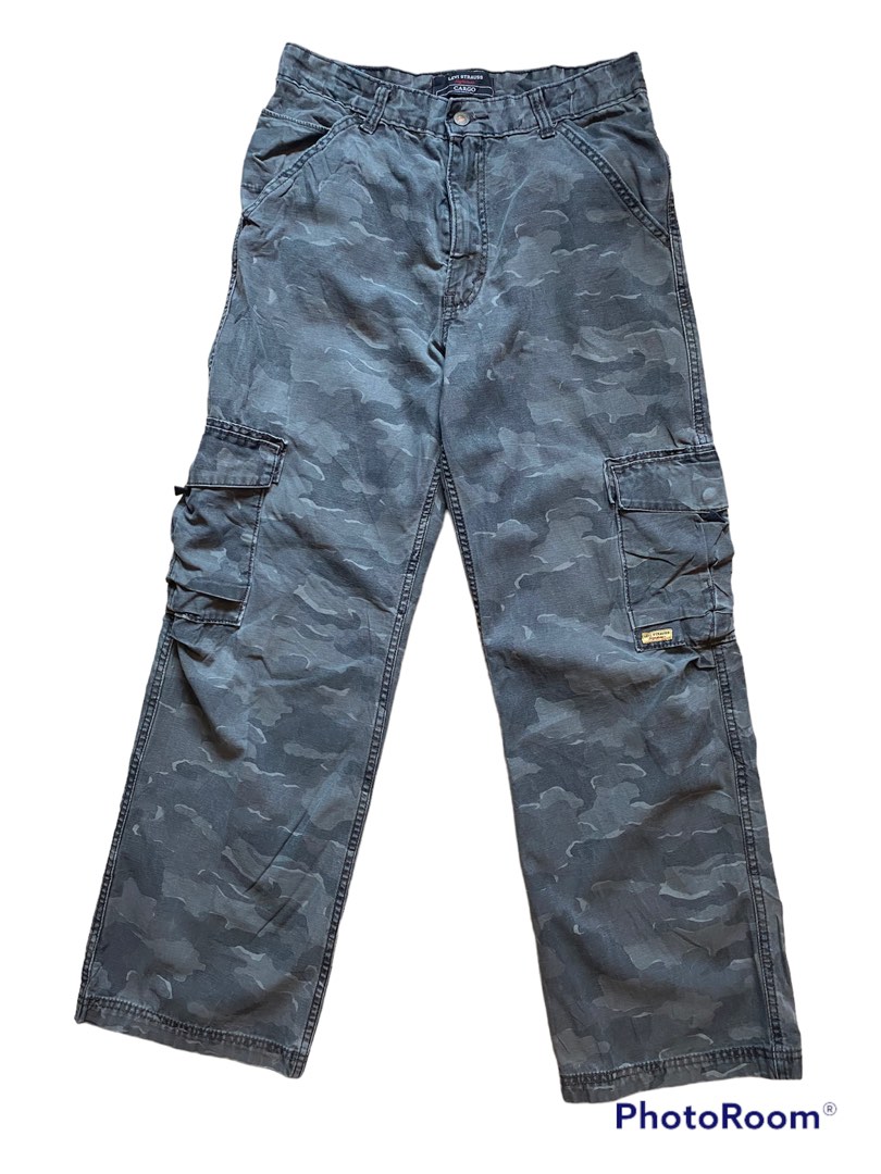 Levi's camo cargo pants sales