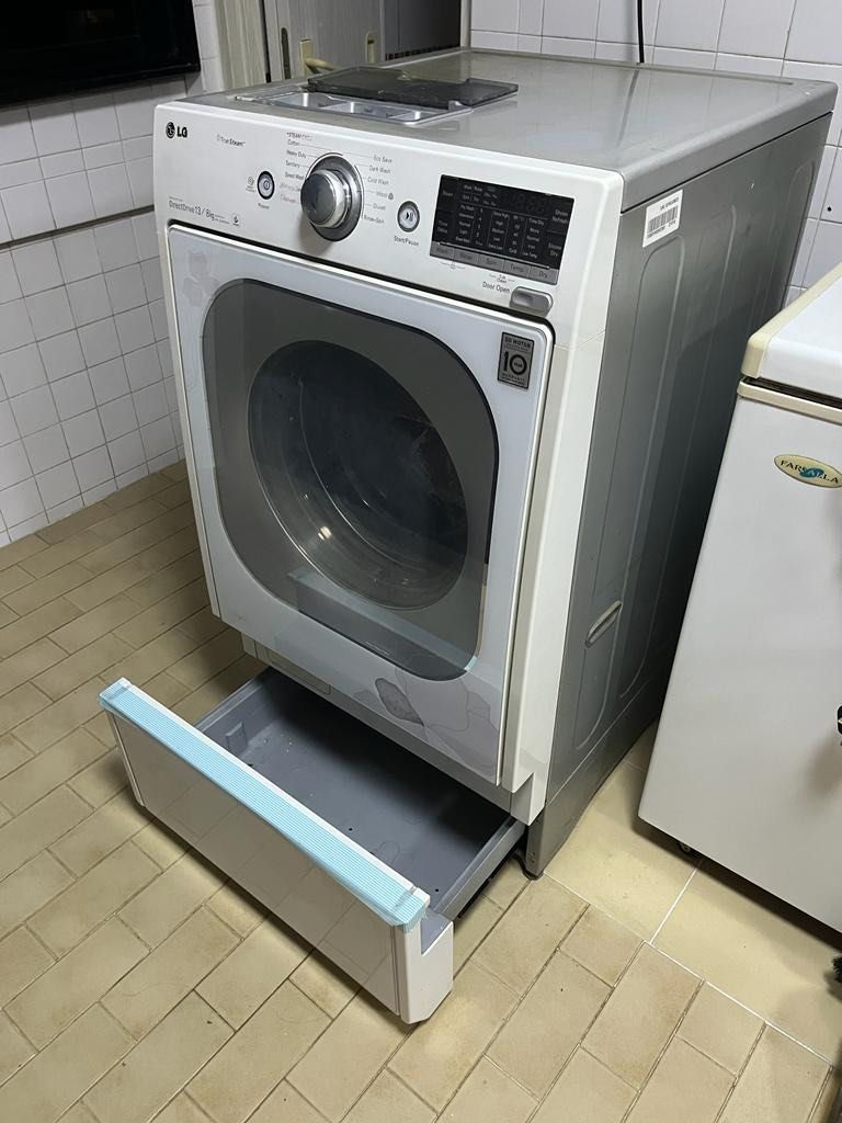 LG 2 in 1 washer and dryer, TV & Home Appliances, Washing Machines and