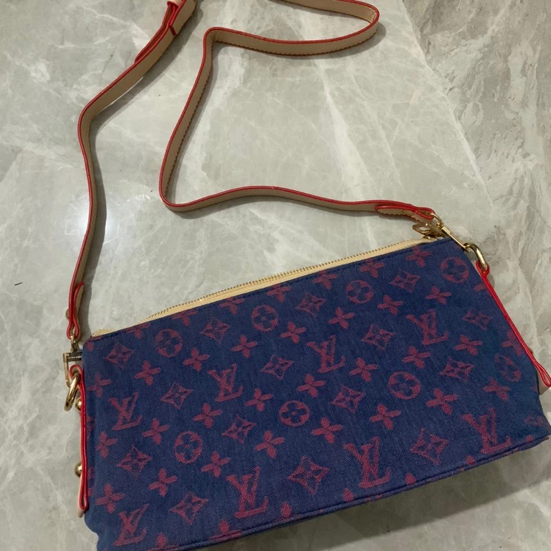 Louis Vuitton Neverfull Womens Totes 2023-24FW, Red