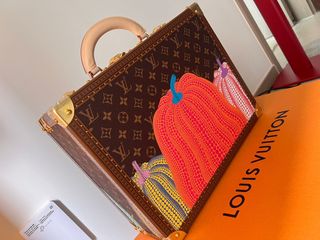 （分類：）位於 。 由 lilil11 提交（商品編號 1254774721，圖片 1）。簡介： 。