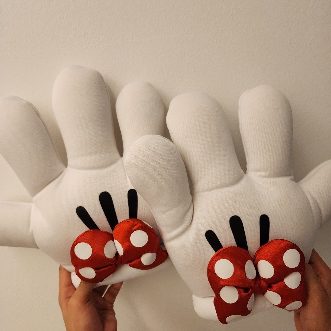 Minnie mouse on sale gloves