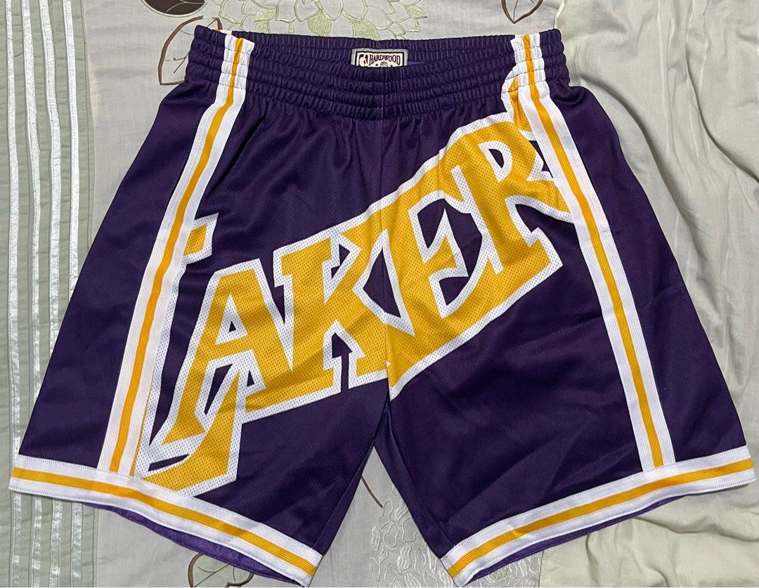 Lakers big logo shorts discount