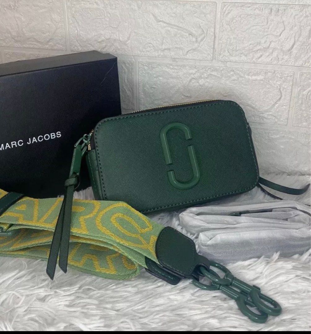 Marc Jacobs Snapshot DTM Black, Luxury, Bags & Wallets on Carousell