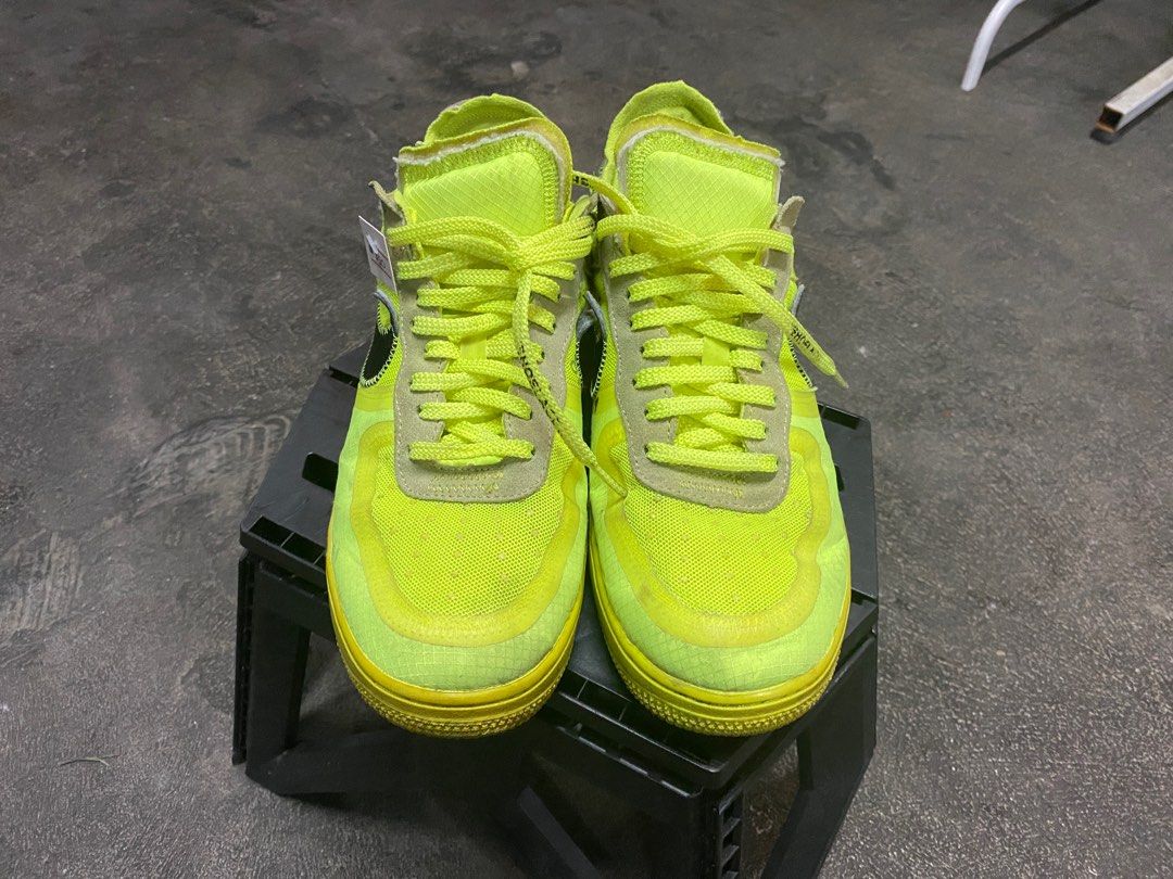 Off white neon nike shop