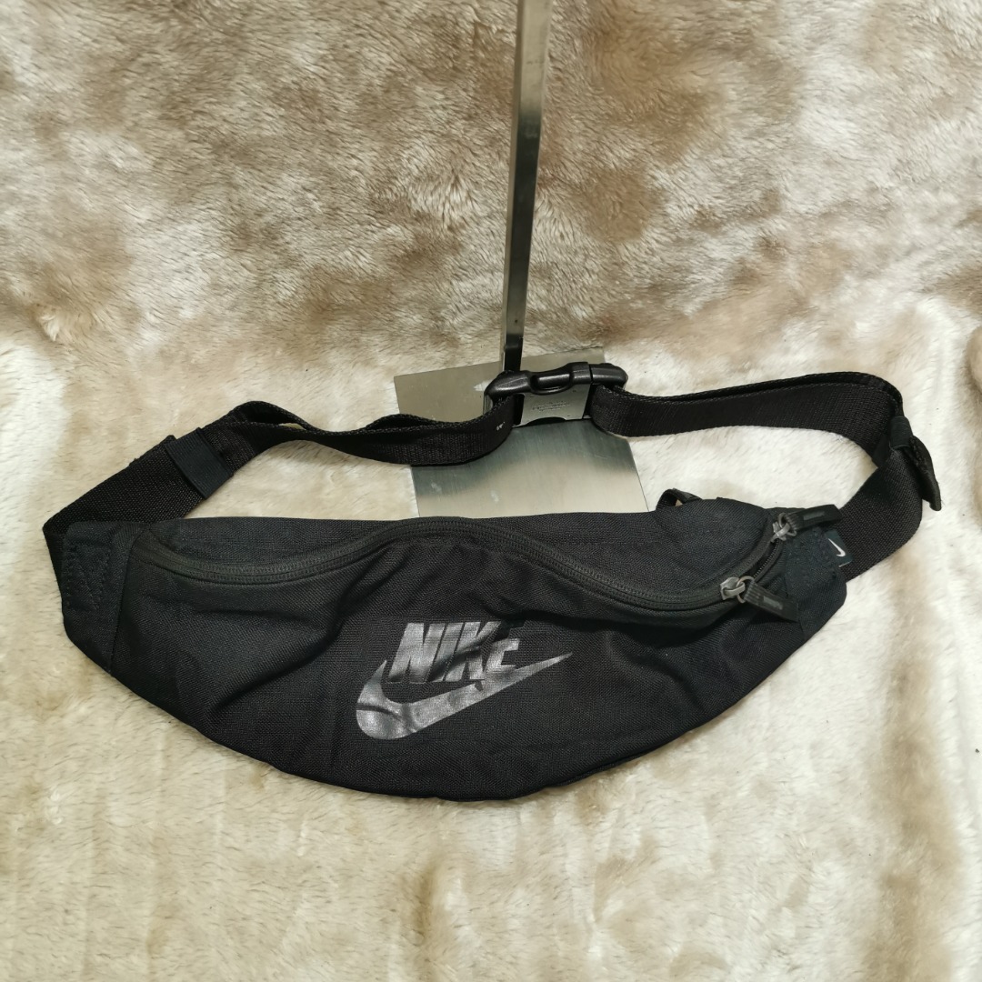 Nike Belt Bag, Men's Fashion, Bags, Belt bags, Clutches and Pouches on