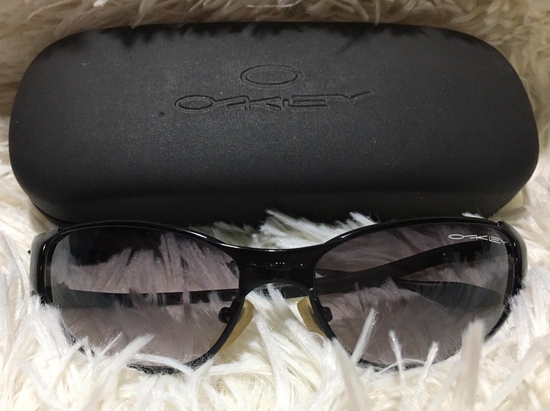 Oakley Ice Sunnies