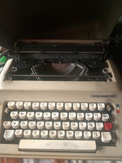 paayos typewriter