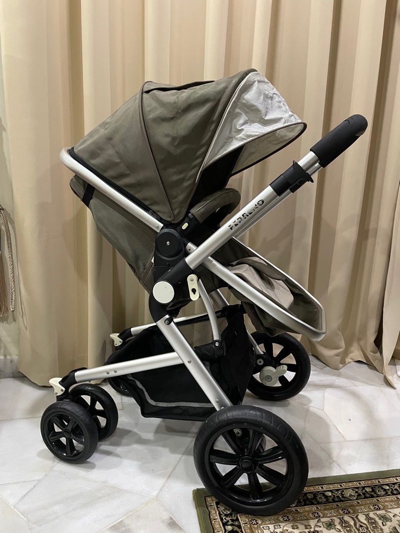 Perreno Versatile III Stroller 3 in 1 (Stroller + Carrier + Carry Cot), Babies & Kids, Going Out