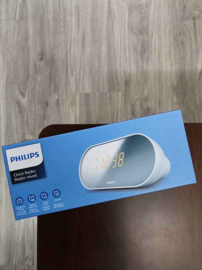 Philips Clock Radio Alarm AJ2000, Everything Else on Carousell
