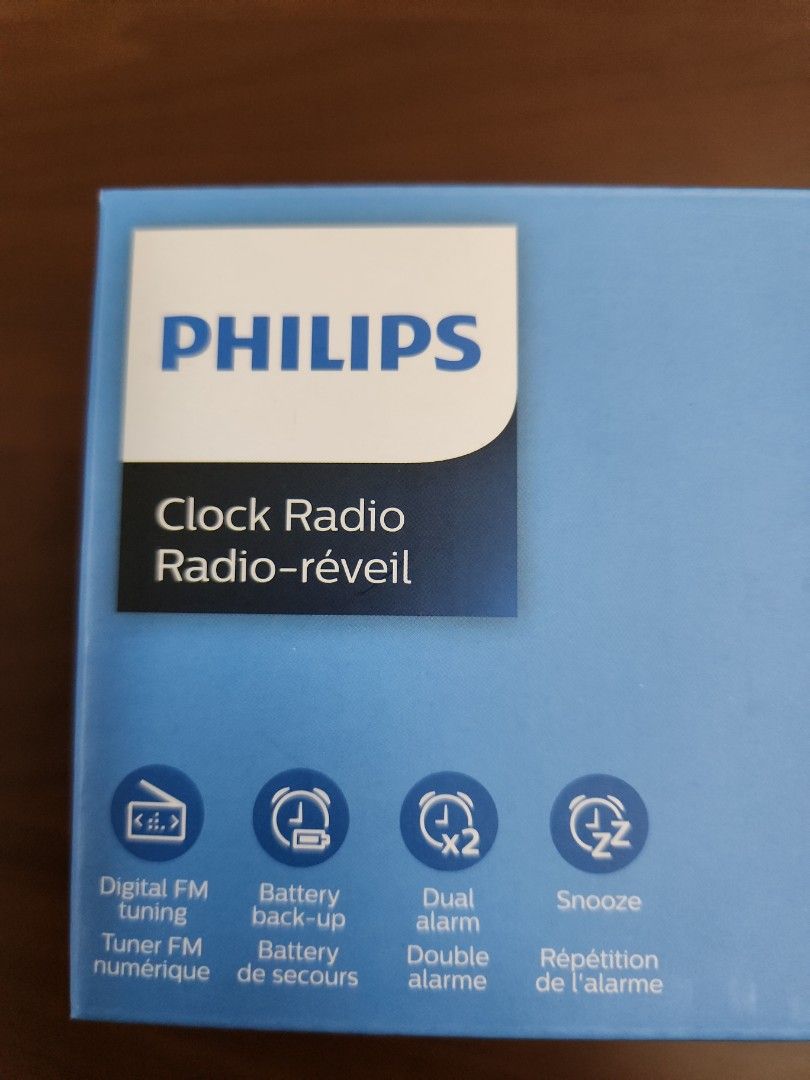 Philips Clock Radio Alarm AJ2000, Everything Else on Carousell