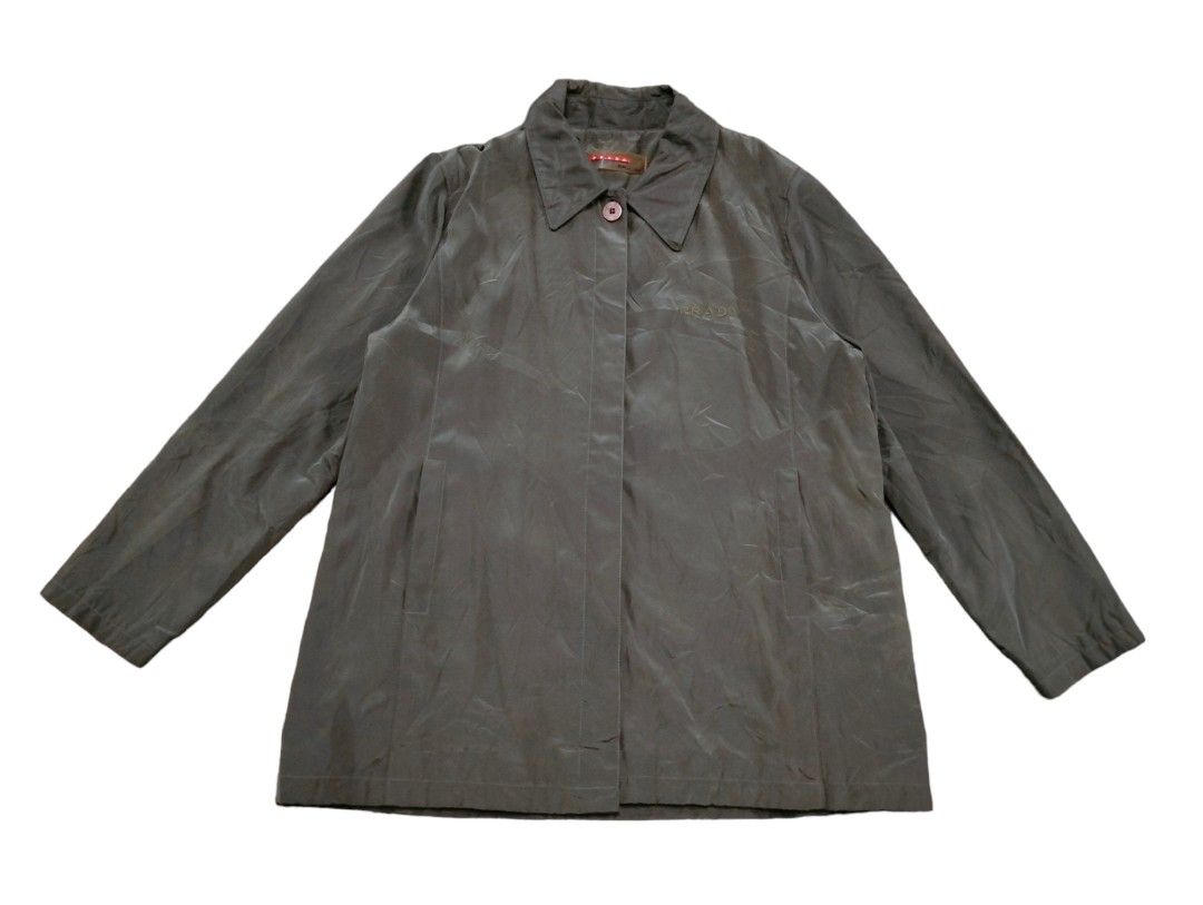 Prada Button Jacket (Category: Coats, Jackets and Outerwear) located in Kota Bharu. Submitted by aunibundle (Listing ID 1254806501, Image 1). Description: Condition 8/10 All Details Refer Photo Any Questions DM me.