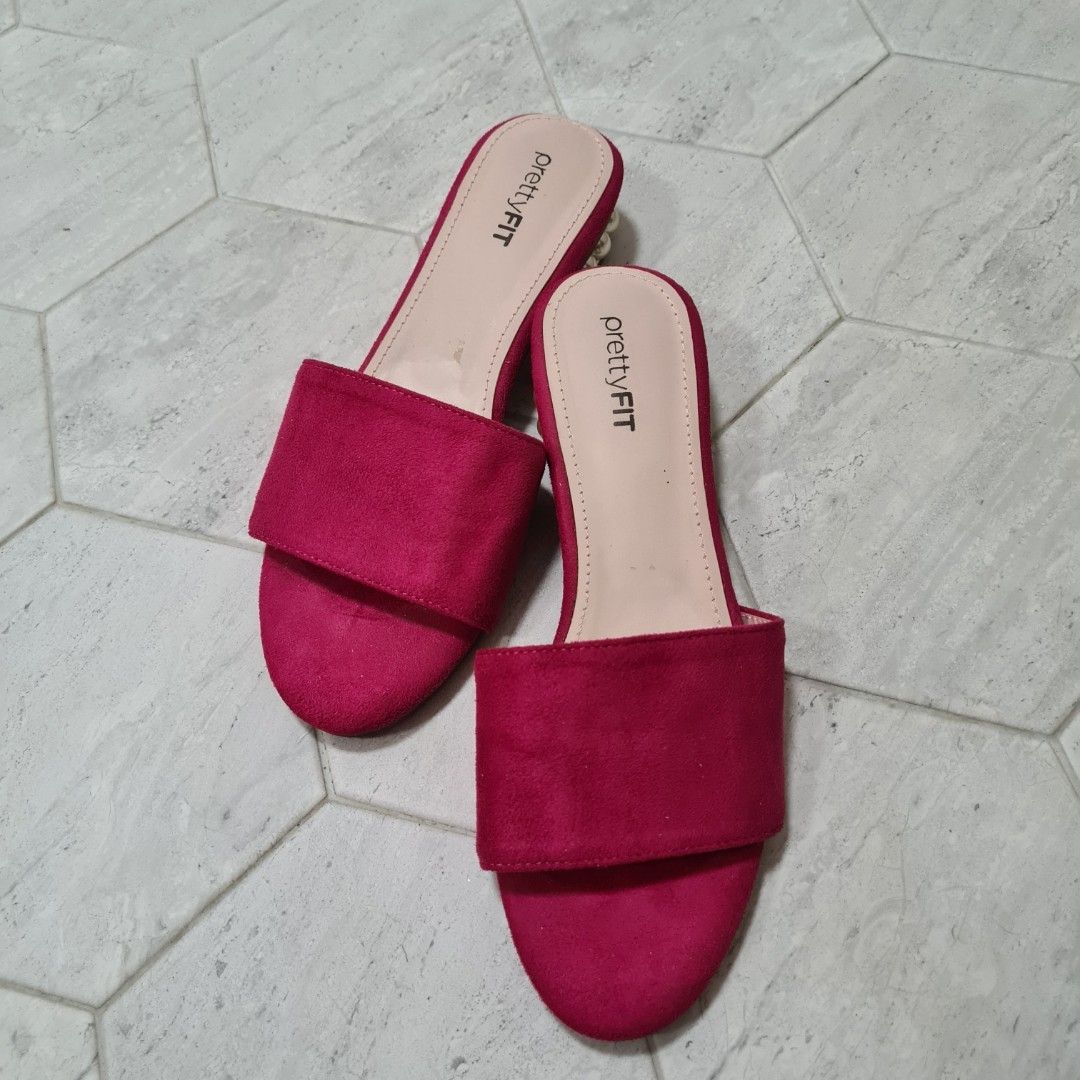 Pretty Fit Pink Sandals, Women's Fashion, Footwear, Flipflops and ...