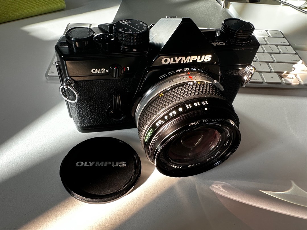 OLYMPUS OM-10 黒 ZUIKO 28mm f3.5 分解整備済 保証 13周年記念イベントが - フィルムカメラ