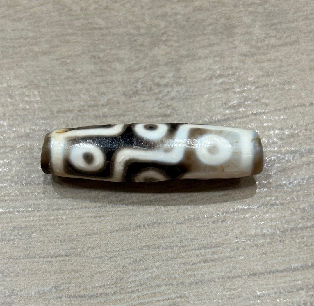 Rare unique Nine Eyed symbol 💯aged Dzi bead 稀有特殊藏传💯 至纯 