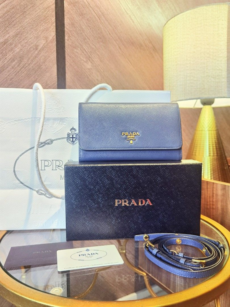 Prada deals sale wallet