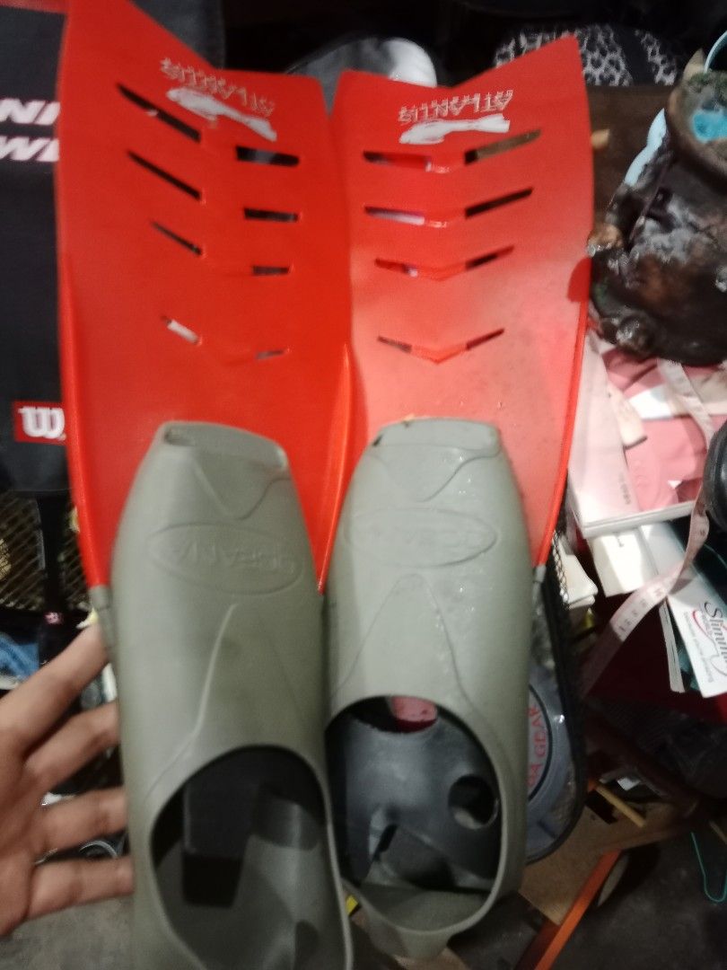 Scuba gear (Category: Water Sports) located in Silang. Submitted by mel_jb88 (Listing ID 1254754870, Image 3). Description: not used good condition see pictures for details pm.