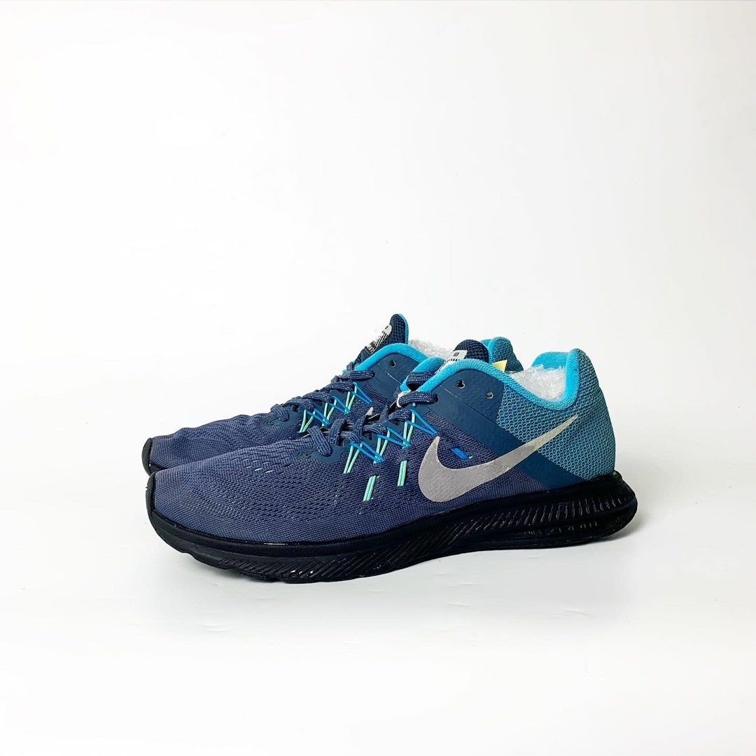 Sepatu running top nike zoom
