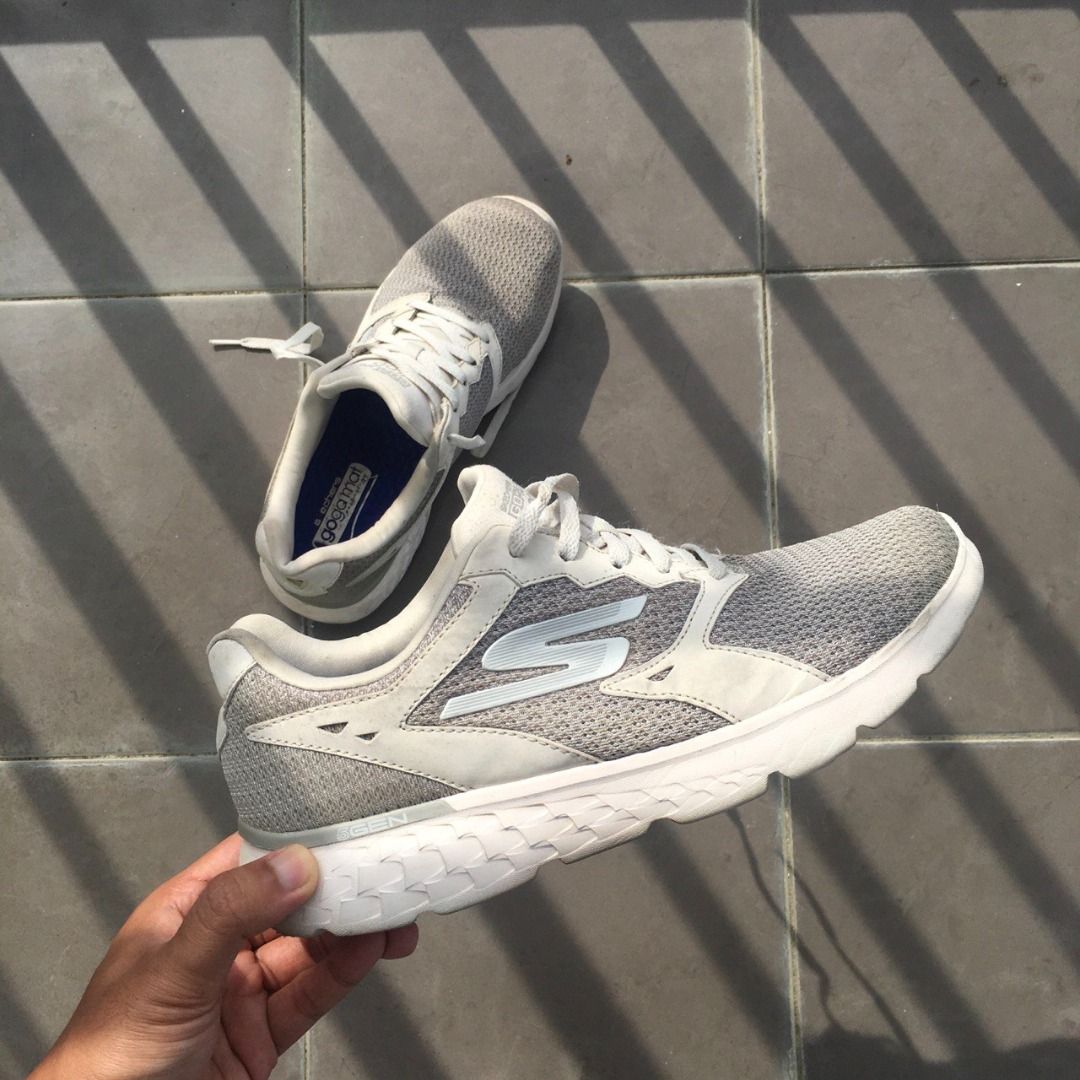 Skechers top 5gen shoes