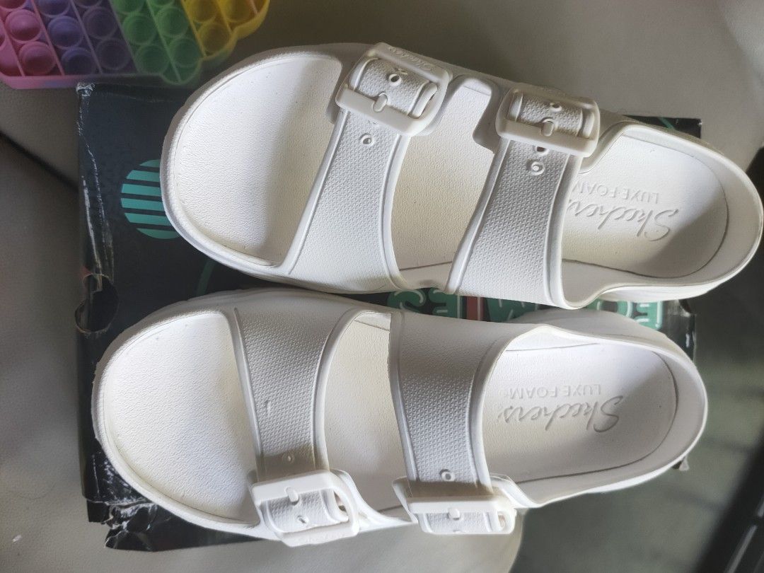 Target deals womens skechers