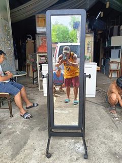 Solid wood mobile reclining floor mirror