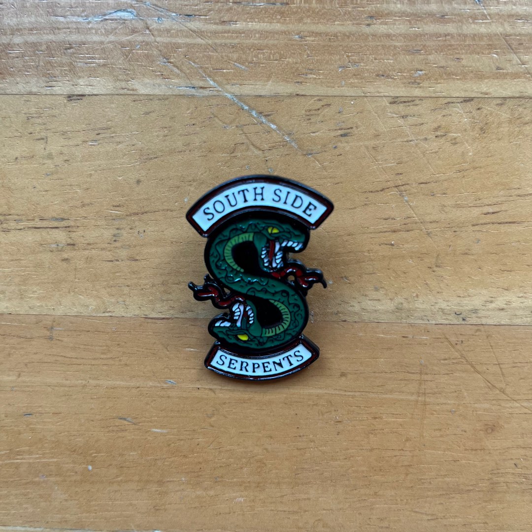 Southside Serpents Pin, Hobbies & Toys, Memorabilia & Collectibles, Fan