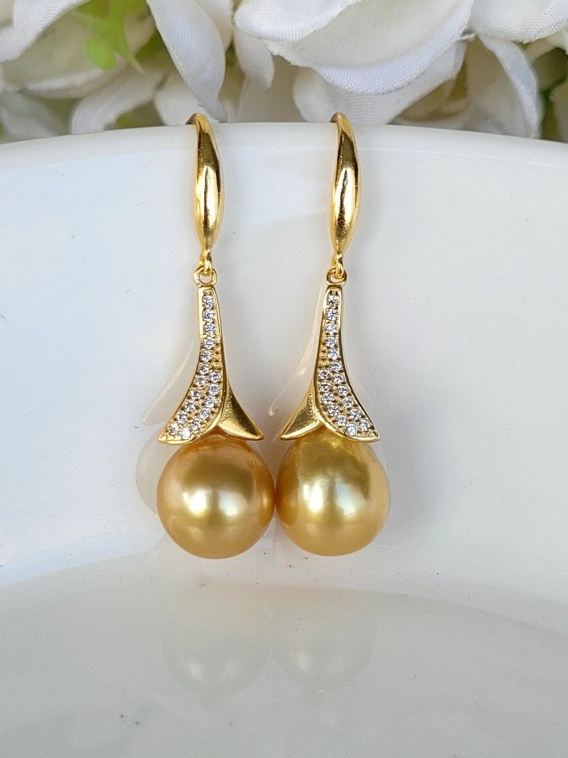 Special Price of Genuine South Sea Gold Pearls Dangling Earrings Hook TTP 015