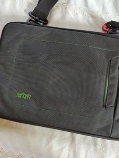STM Laptop iPad Bag