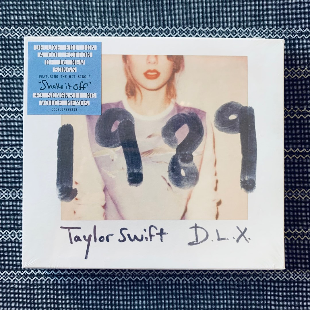 Taylor Swift 1989 (Deluxe Edition) [Imported Edition] CD, Hobbies & Toys, Music & Media, CDs