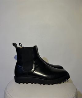 Tenuto Genuine Leather Chelsea Boots