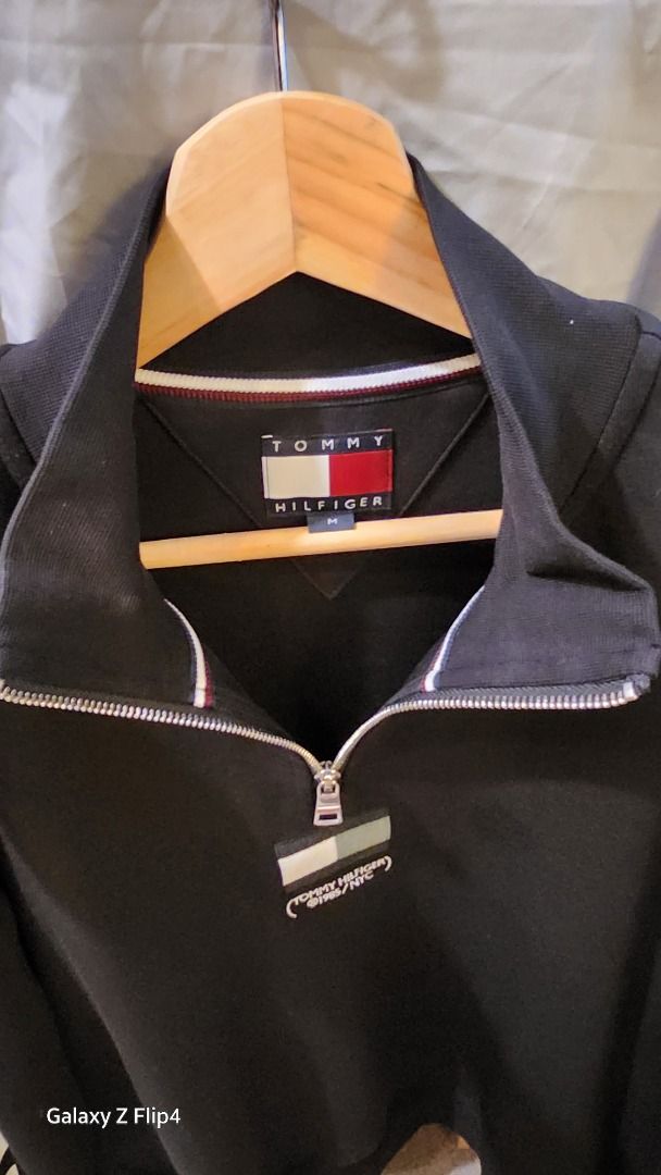 Vintage tommy hilfiger sweatshirt on sale