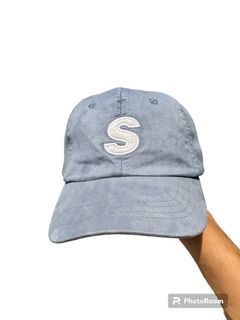 topi S
