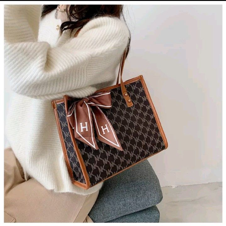 Authentic LV baguette bag, Women's Fashion, Bags & Wallets, Tote Bags on  Carousell