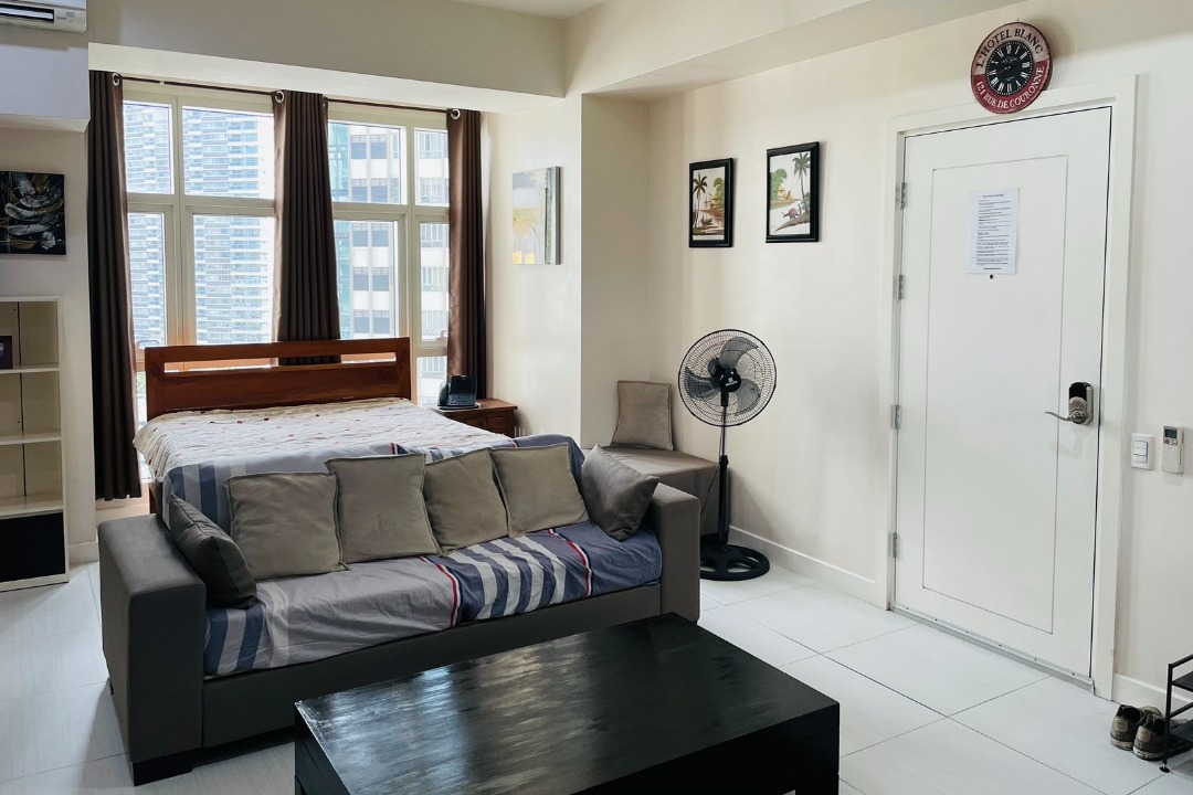 Twin Oaks Place premium corner studio condo unit with rental