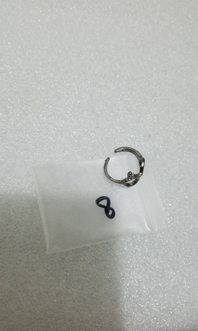 UNISEX JEWELRY HARRY POTTER THEME DEATHLY HALLOWS CHARM FREE