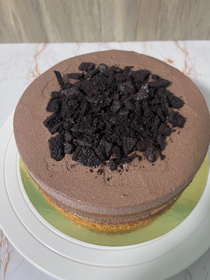Vegan Oreo Cookie Crunch Cream Cake for 810pax birthday, Anniversary, Food & Drinks, Homemade