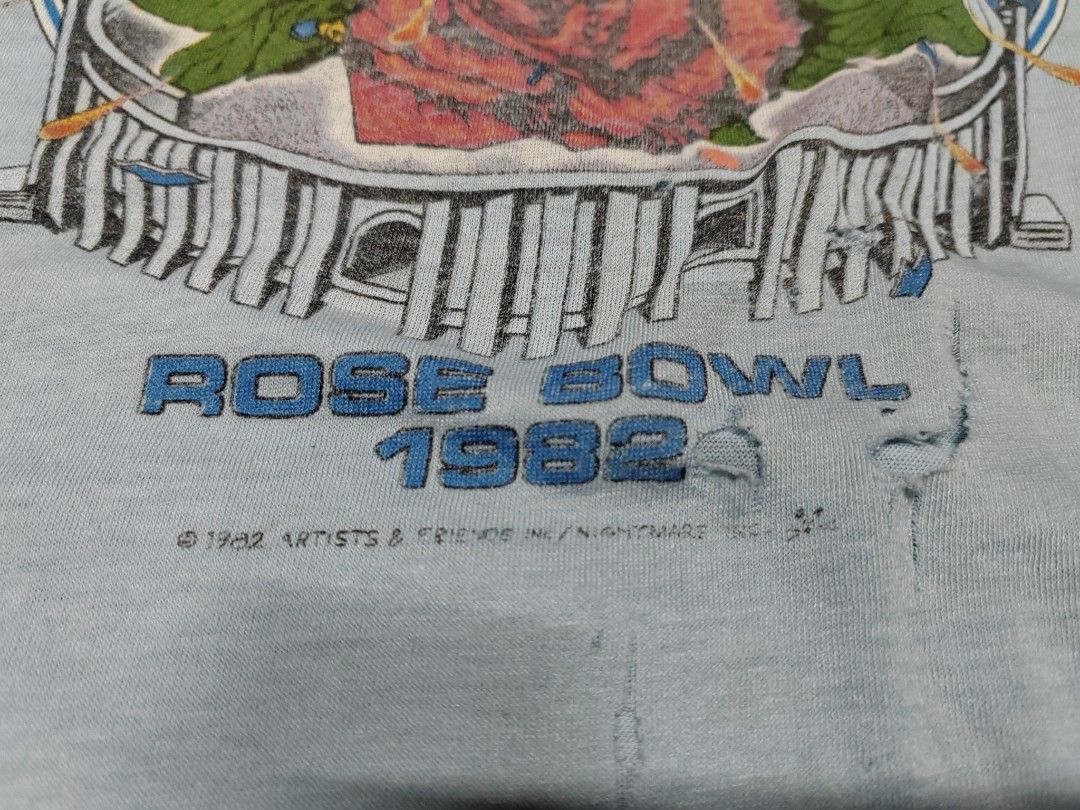 Vintage Rare band journey rose bowl concert 1982, Men's Fashion, Tops