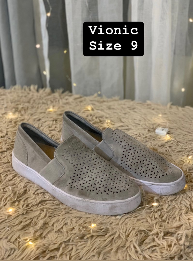 VIONIC SIZE 9