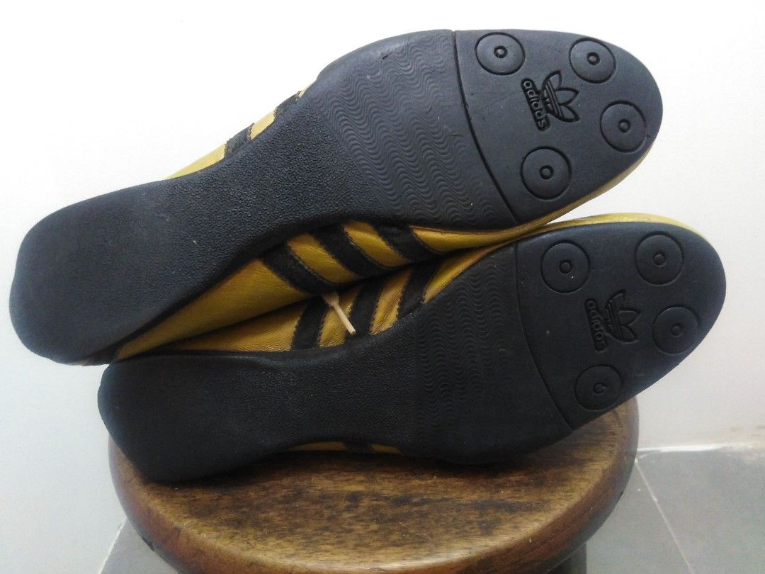 VTG ADIDAS MELBOURNE Men s Fashion Footwear Sneakers on Carousell