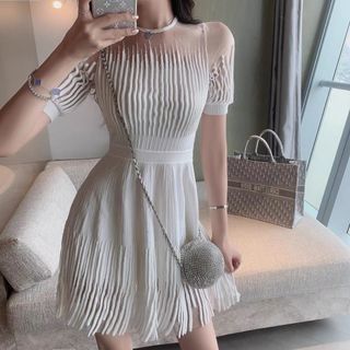 White dress (suitable for dates, wedding)